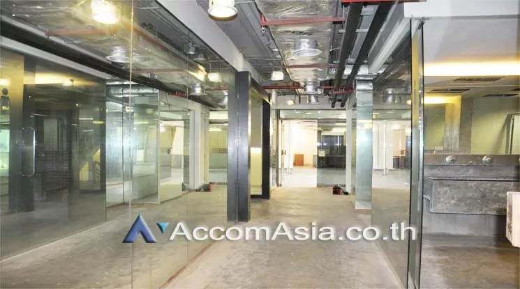 13  Office Space For Rent in Silom ,Bangkok BTS Surasak at Double A tower AA11173